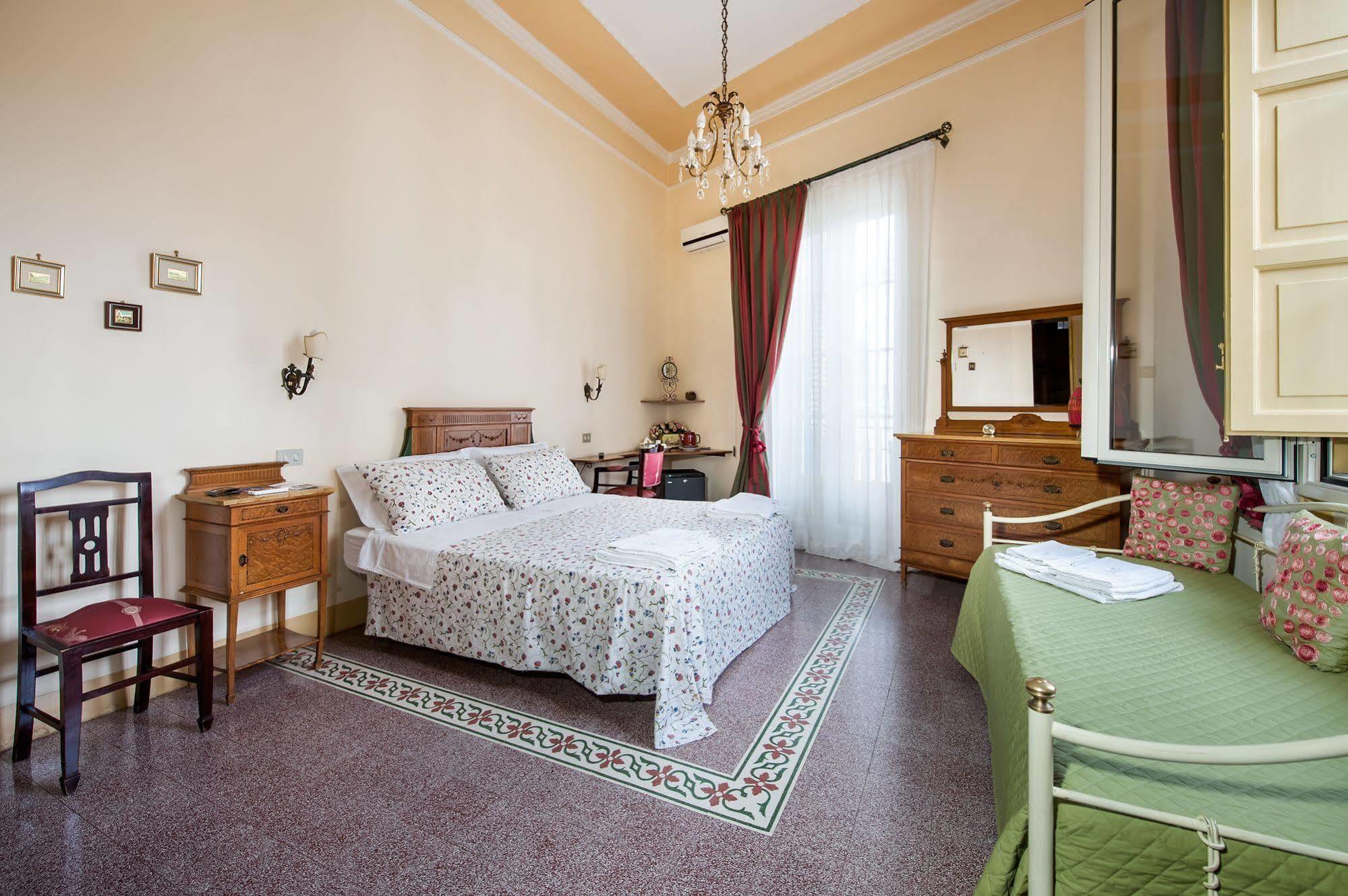 La Casa Di Zoe - Locazioni Turistiche Bed and Breakfast Palermo Buitenkant foto